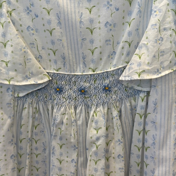 Charming White Floral Kids Dress - Picture 3 of 7